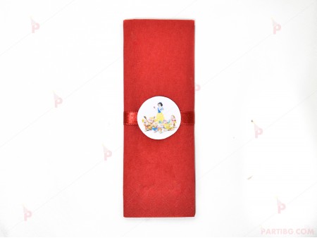 Салфетка едноцветна в червено и тематичен декор Снежанка и седемте джуджета